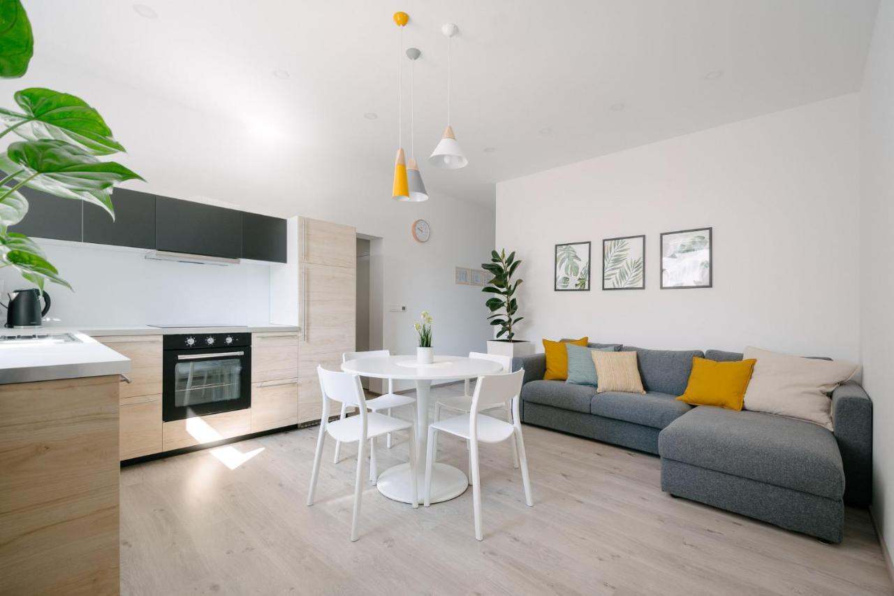 Apartment Fresh - Parking Included Izola Buitenkant foto